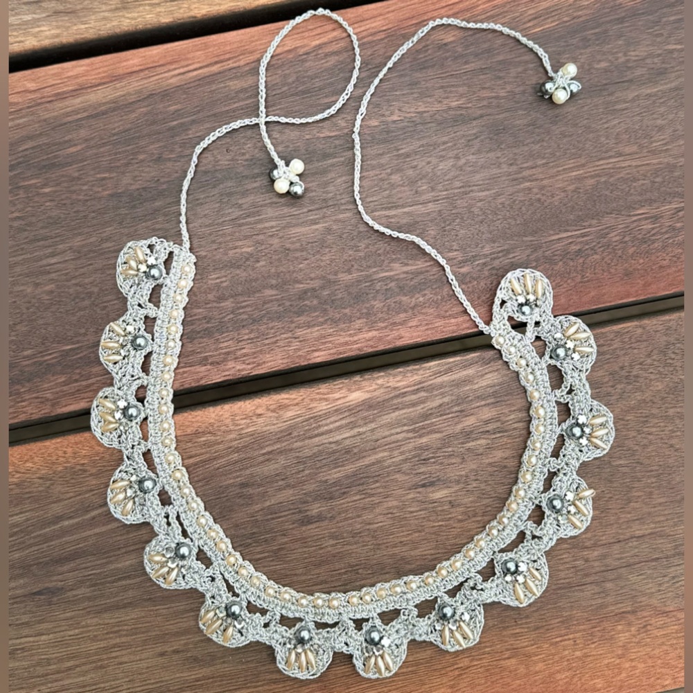 Hand Crochet Woman's Victorian RBG
Collar Necklace Ascot Pearls Silver
Necklace
